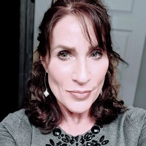 Meet your Posher, Cheryl